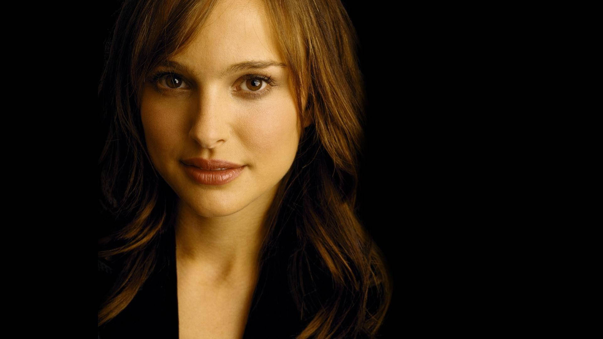 natalie portman in black tuxedo actress hollywood