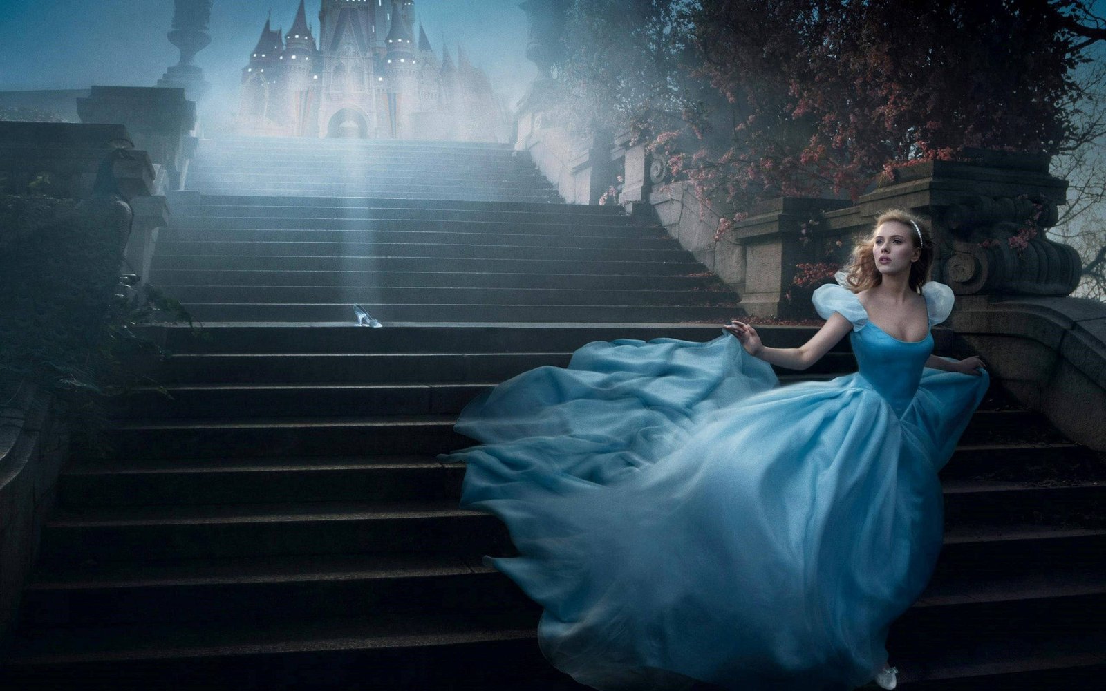 scarlett johansson disney cinderella actress hollywood 2k