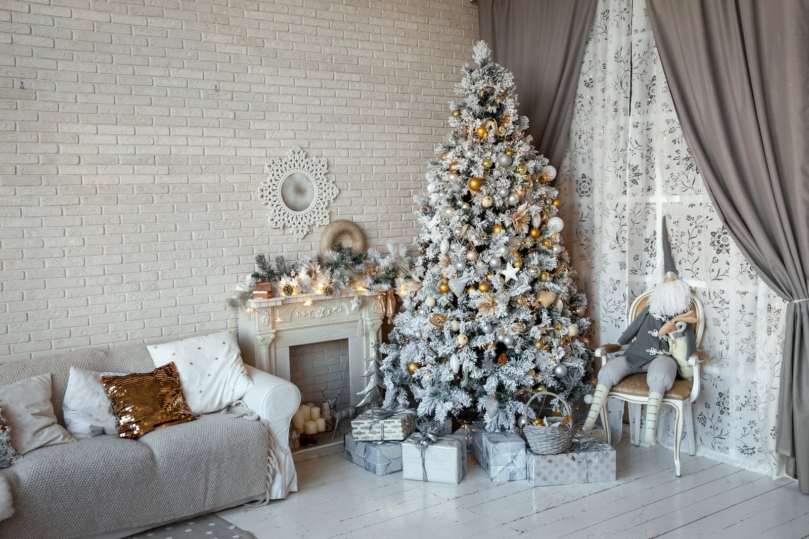white Christmas tree sofa wall toys interior gifts New year 2k 4k