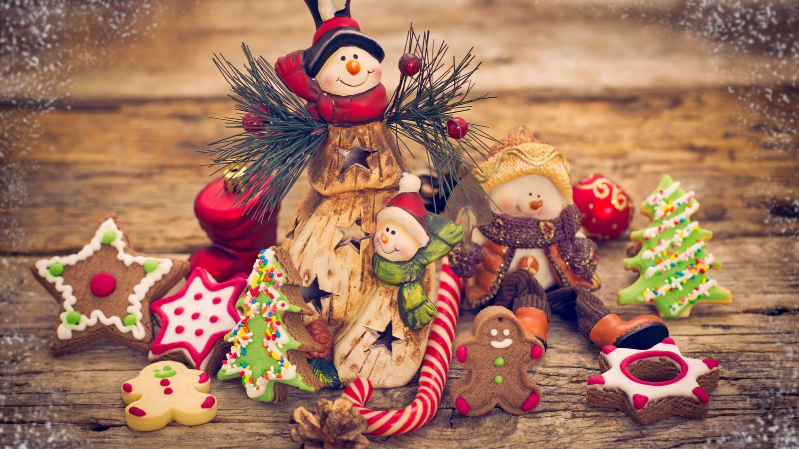assorted Christmas themed decors ornaments treats 2k