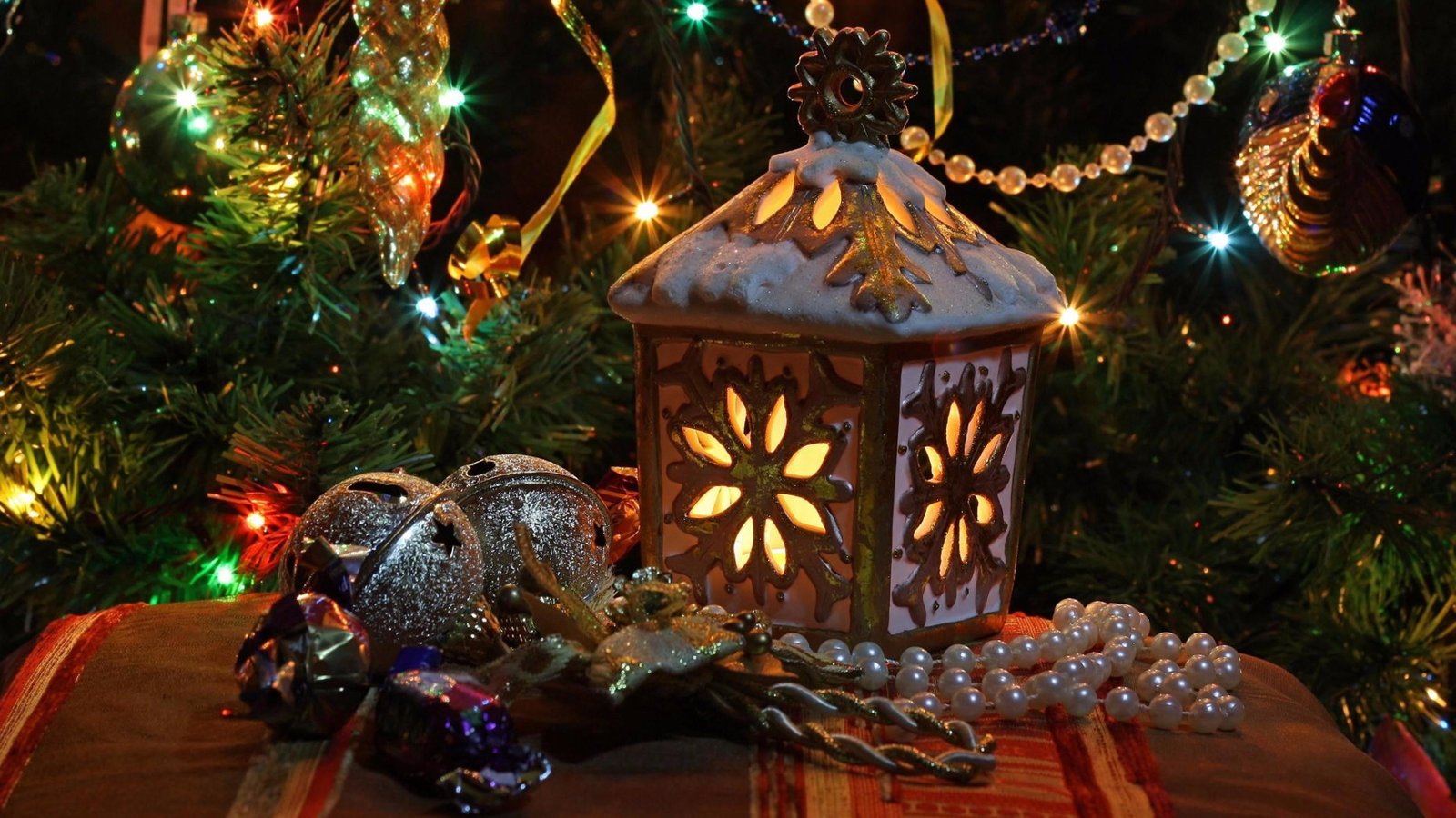 lantern light lighting christmas decoration pearl tree 2k
