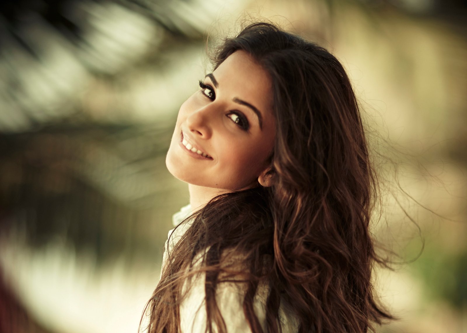 Bollywood actress Vidya Balan 2k
