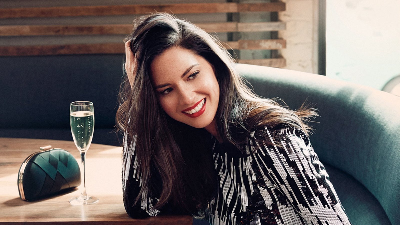 Actresses Olivia Munn Brown Eyes Brunette
