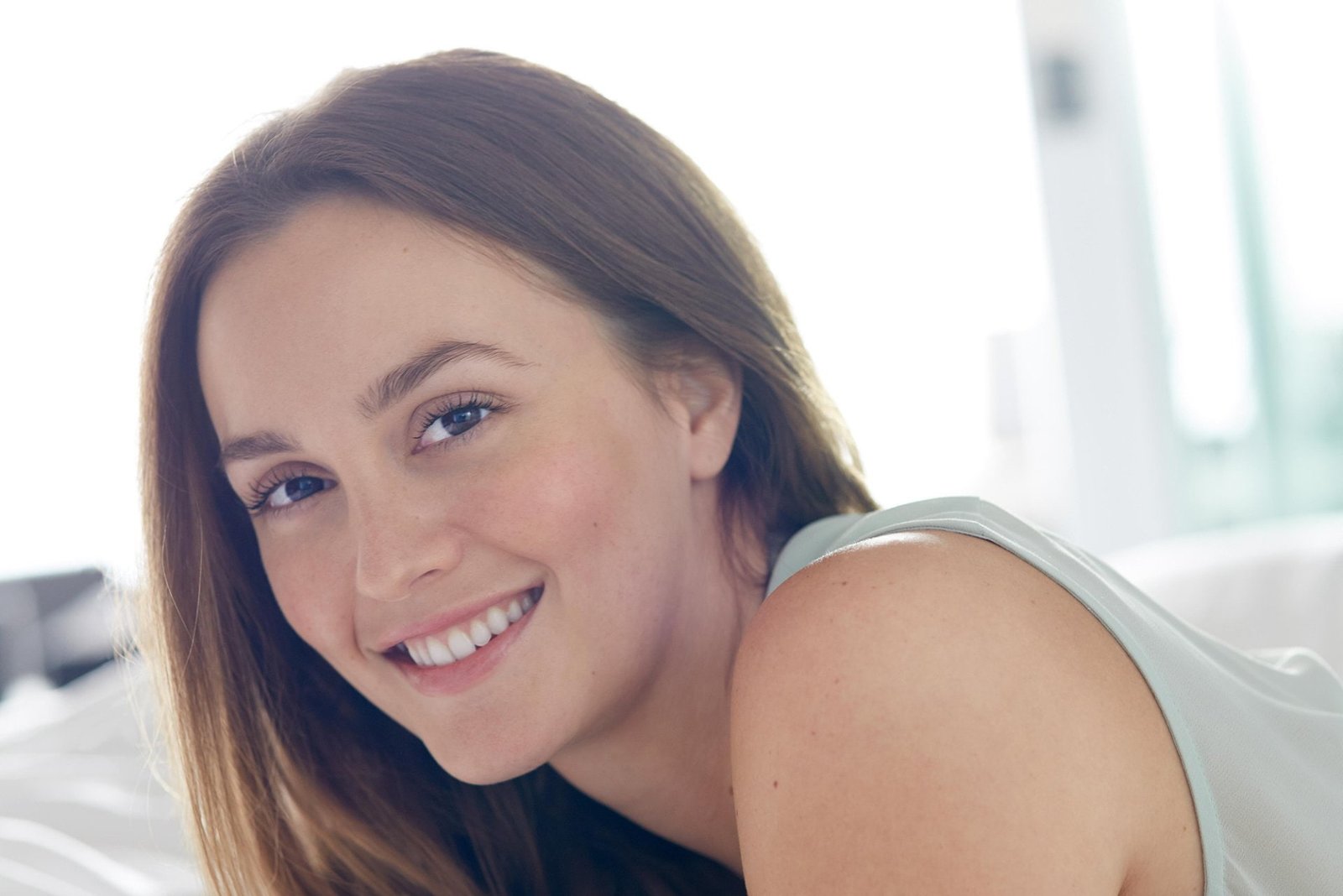 Actresses Leighton Meester Brown Eyes Brunette Face Smile
