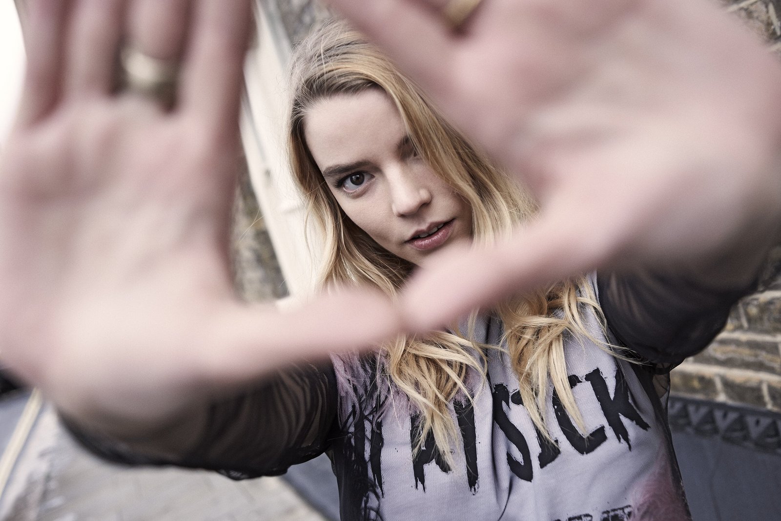 Anya Taylor Joy women actress young woman blonde long hair 2k