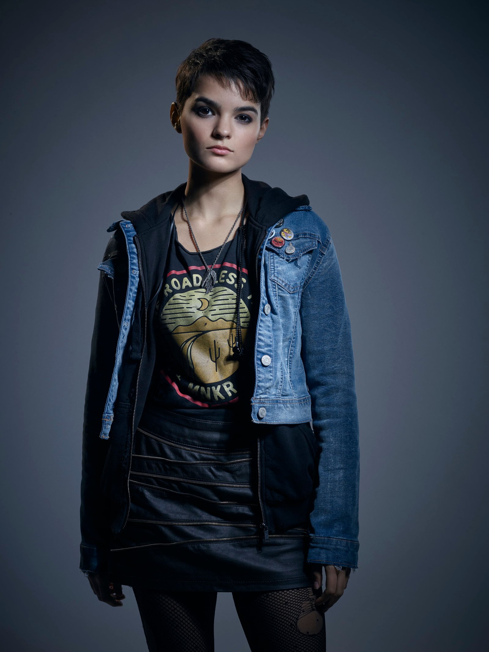 Brianna Hildebrand women actress short hair brunette dark 2k
