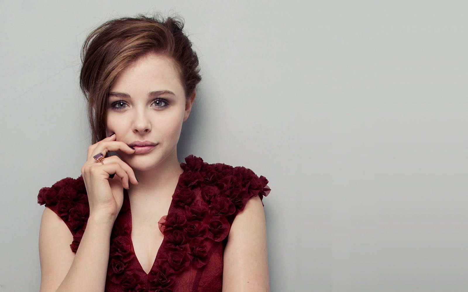 Chloe Grace Moretz Chlo actress portrait face
