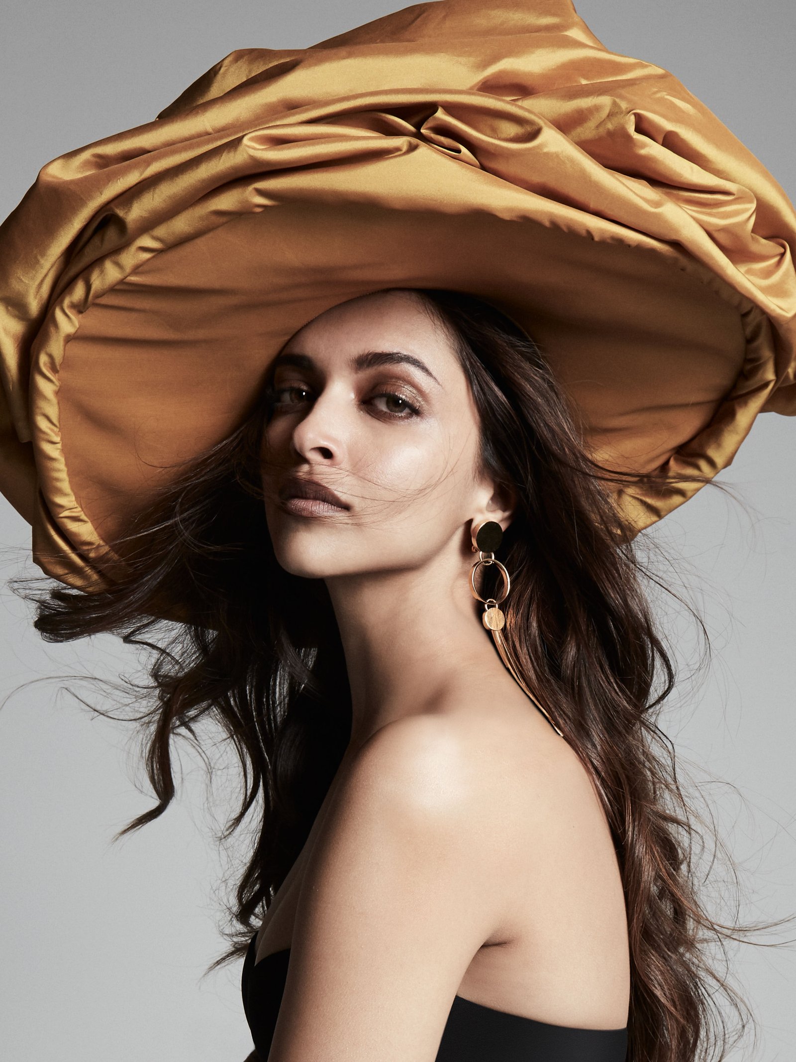 Deepika Padukone Actress Bollywood beauty beautiful woman 2k