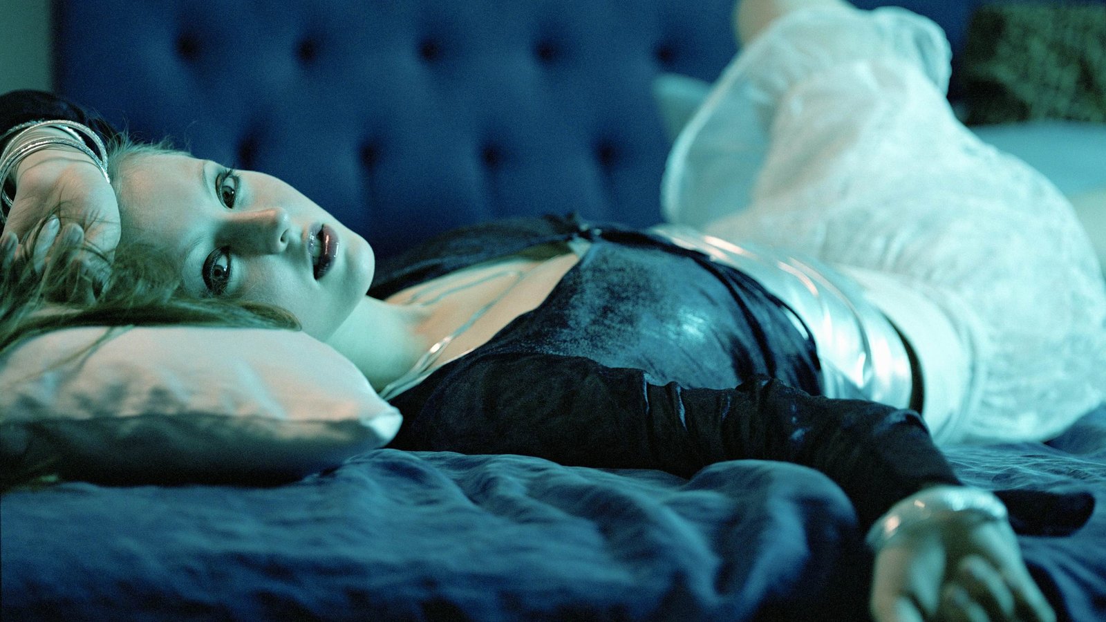 Katharine Isabelle actress women lying down adult people 2k