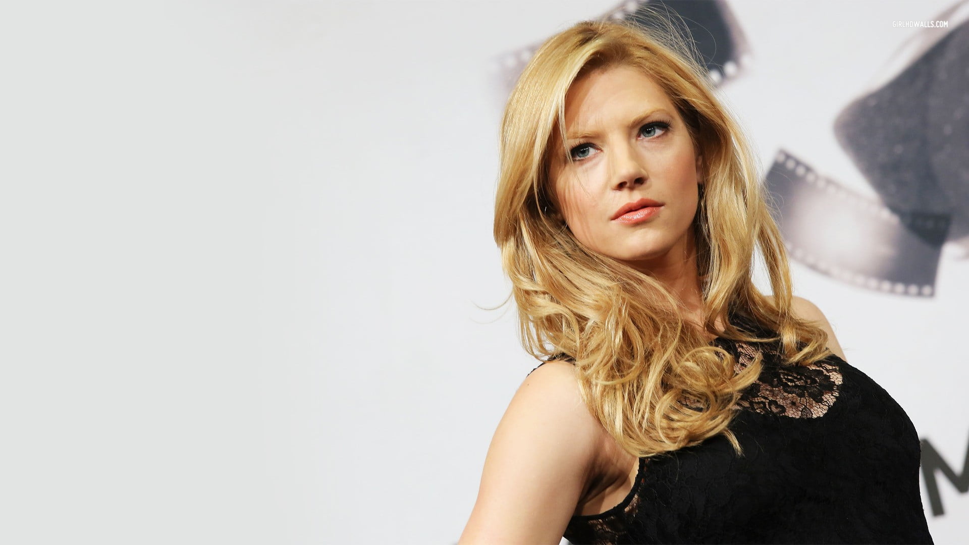 Katheryn Winnick celebrity blonde Vikings TV series