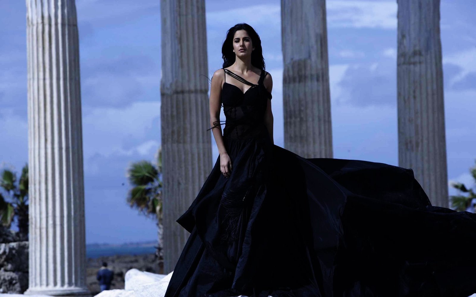 Katrina Kaif Black Dress women bollywood actress celebrity