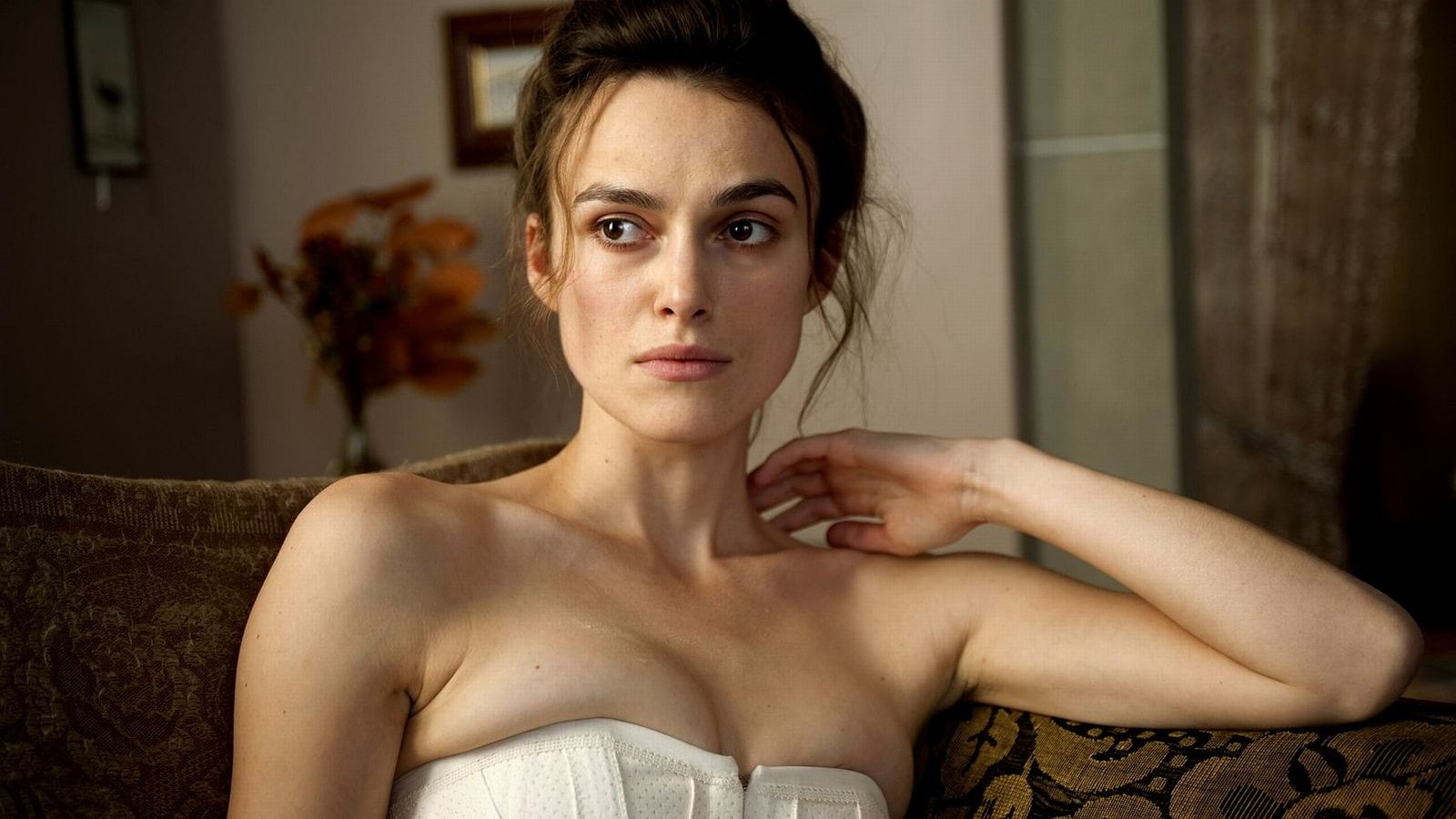 Keira Knightley actress portrait beauty young adult beautiful woman 64