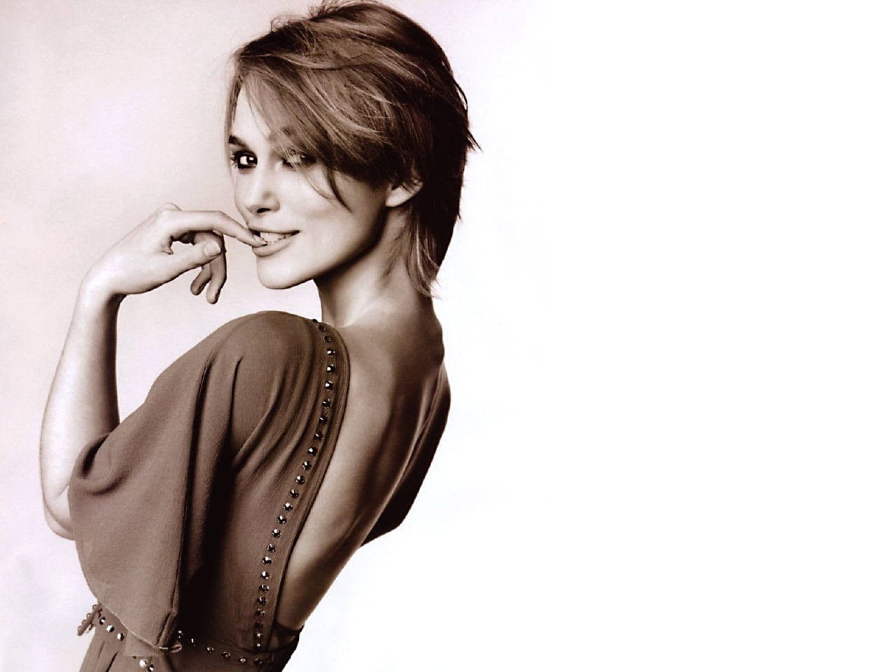 Keira Knightley women actress sepia one person young adult