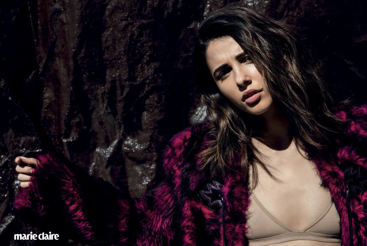 Naomi Scott actress women brunette