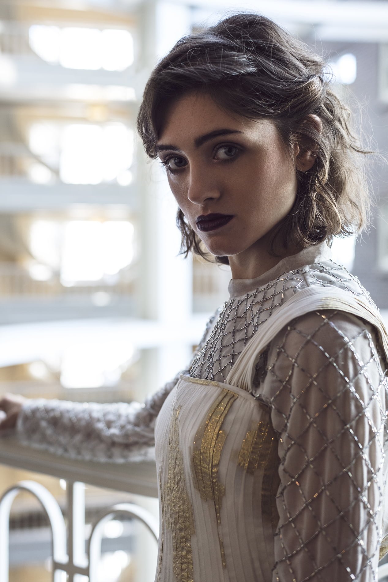 Natalia Dyer women actress brunette short hair blue eyes