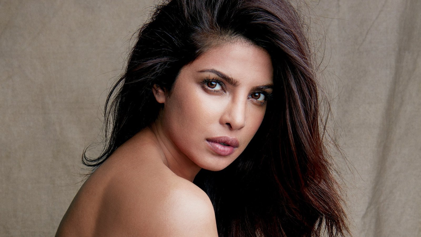 Priyanka Chopra actress brunette brown eyes pink lipstick 2k