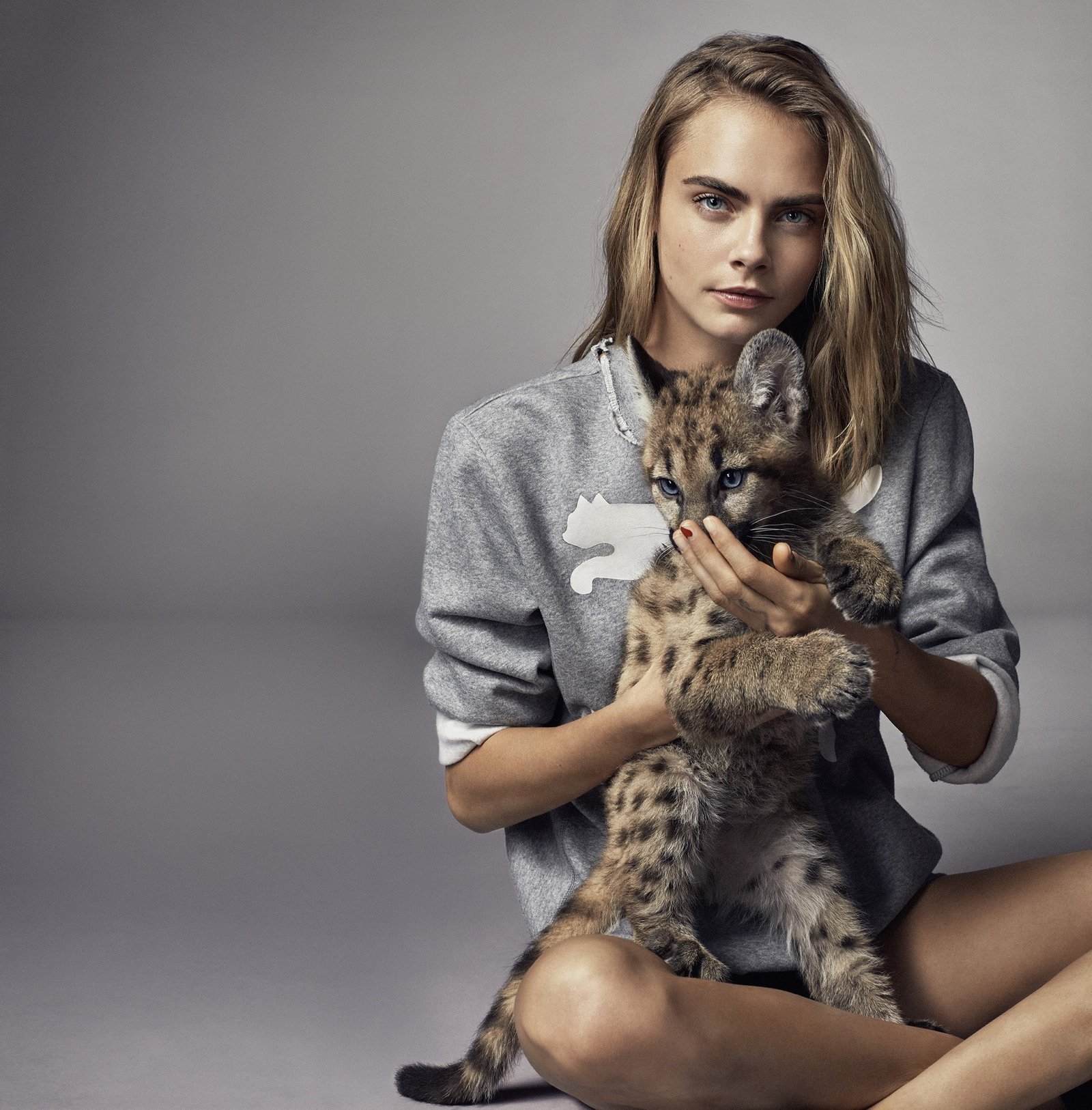 pumas blu eyes model Cara Delevingne actress blonde women 2k