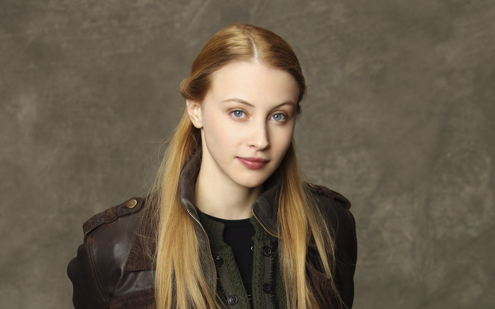 Sarah Gadon actress celebrity women blonde looking at viewer 2k