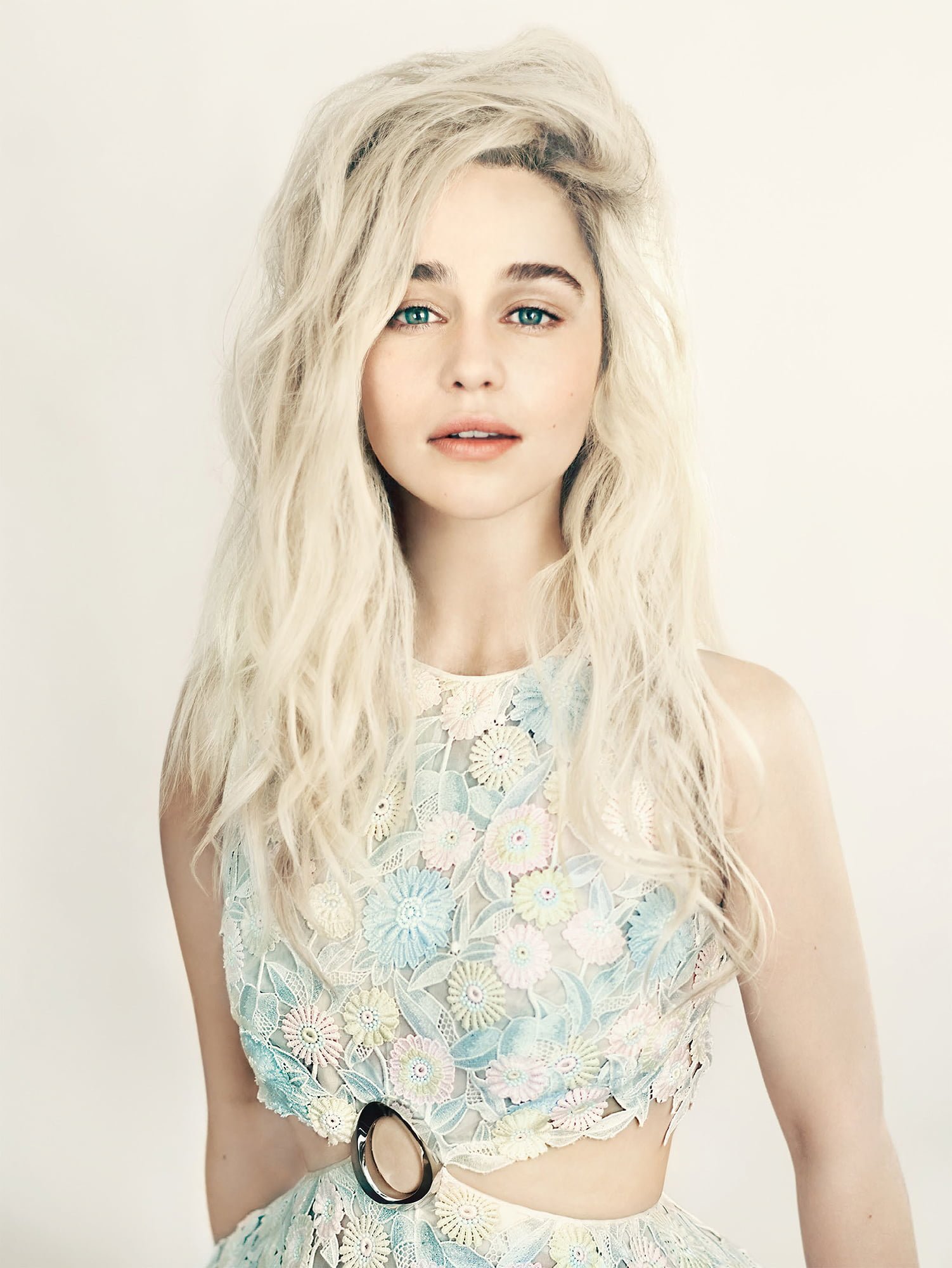 women actress Emilia Clarke portrait blond hair beauty