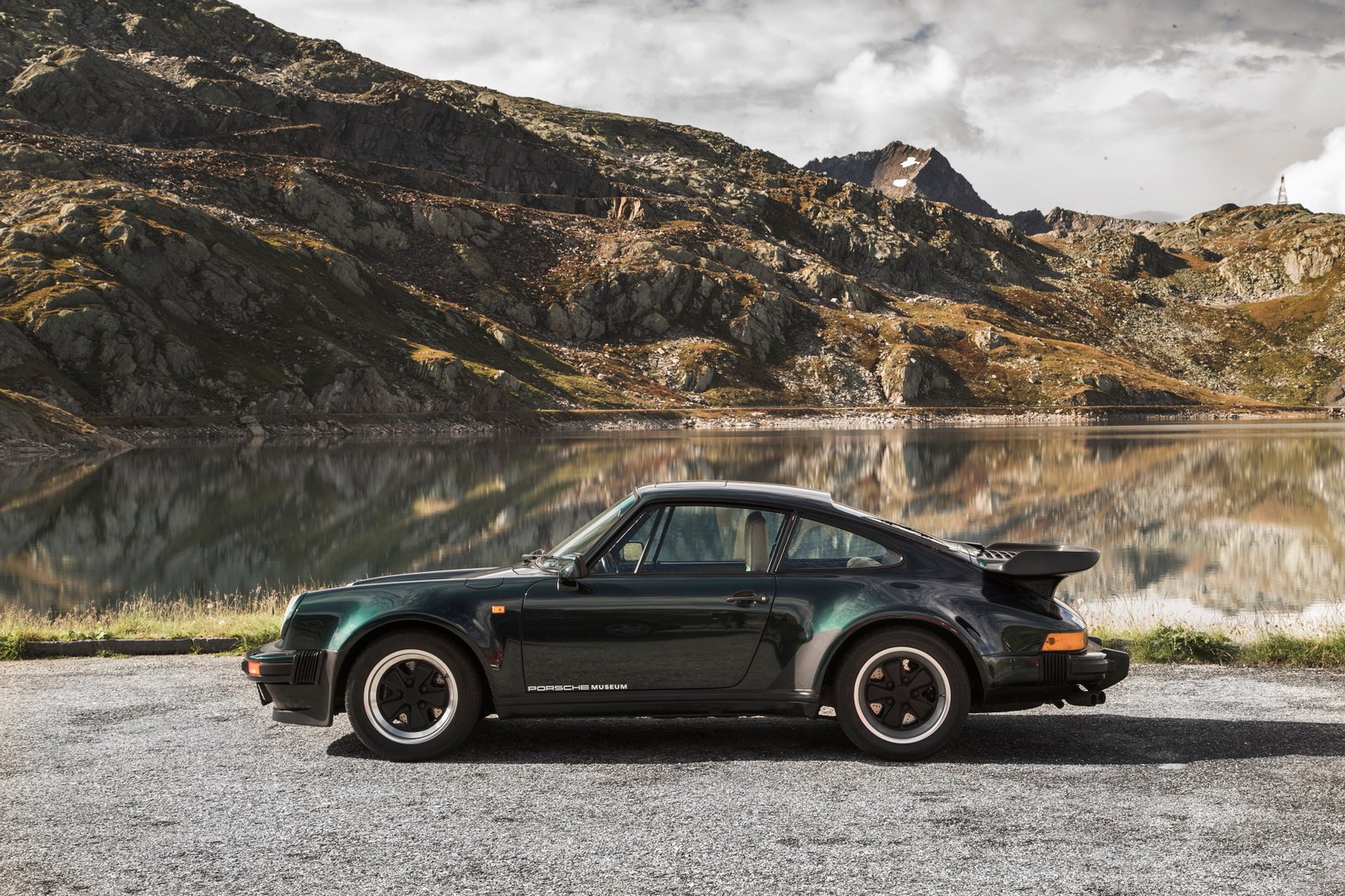 porsche turbo mode of transportation car 2k 4k
