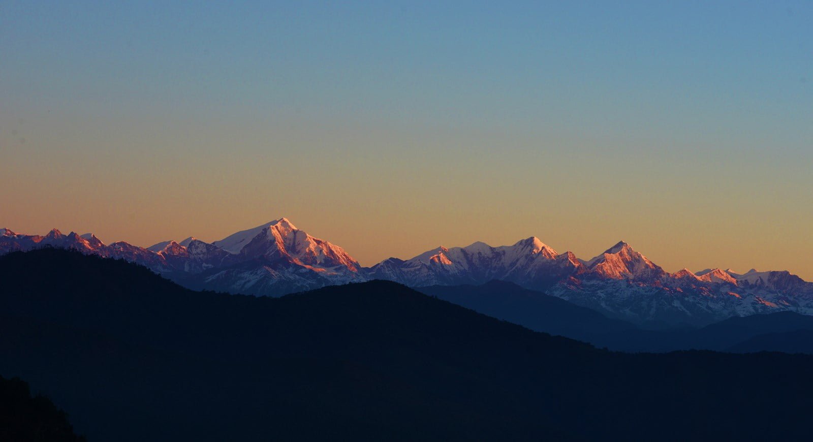 landscape photography of snow cape Sunrise Himalayas Assam 2k