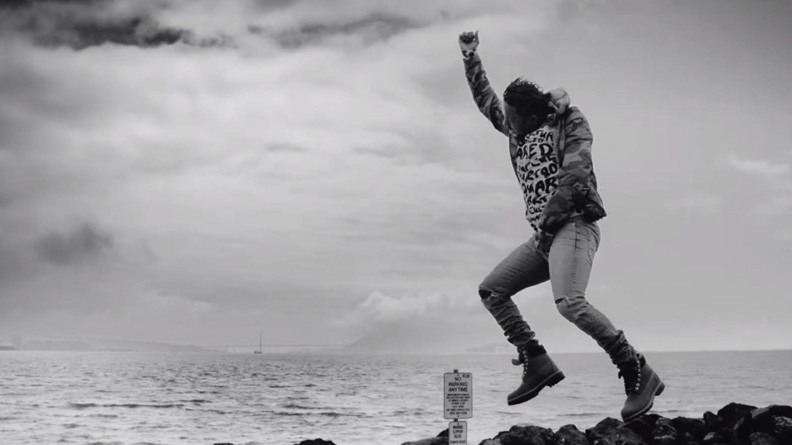 Singers Kendrick Lamar Rap Rapper water sky sea full length 2k