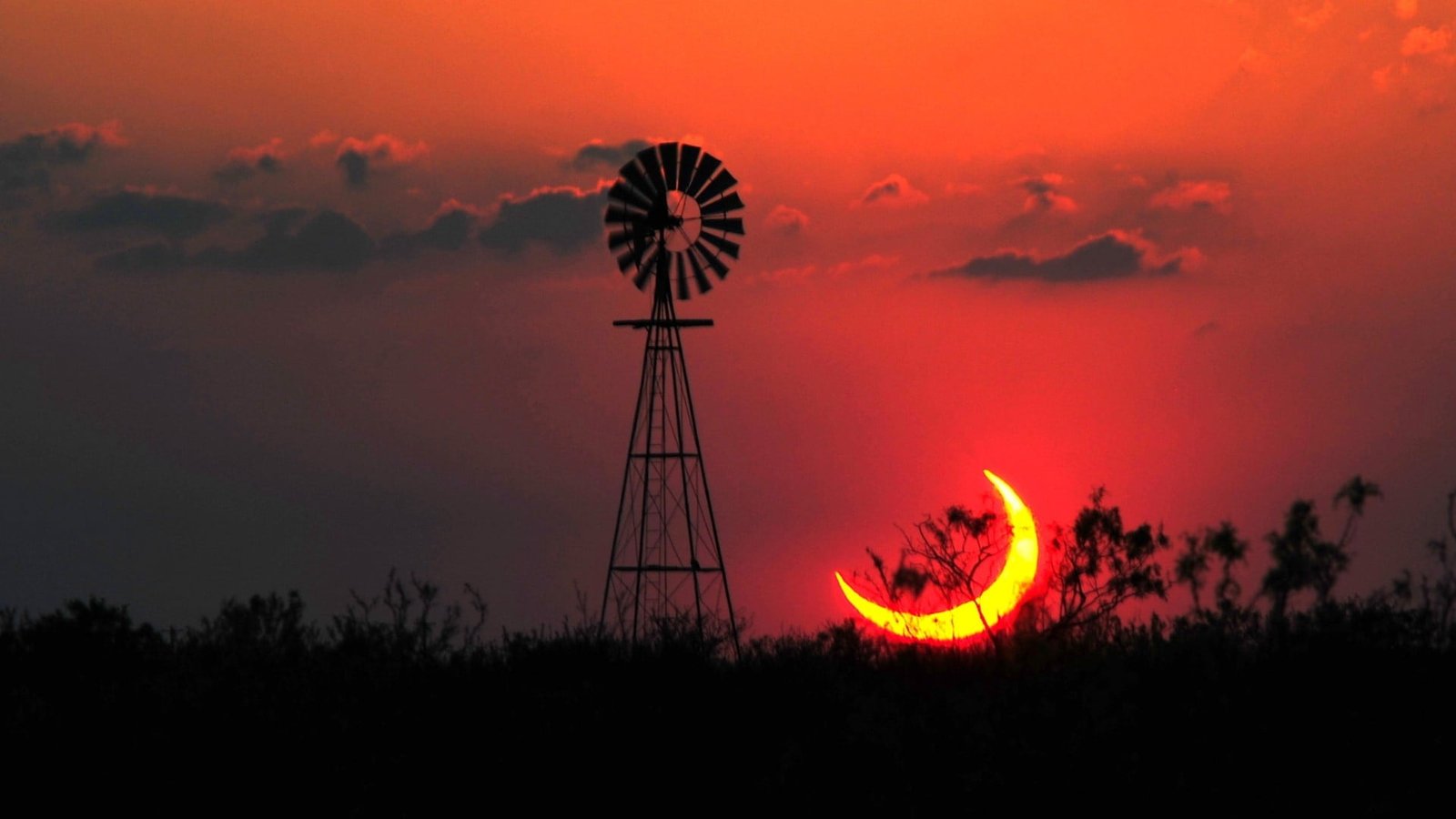 sunset scenery landscape Texas eclipse fuel and power generation 2k