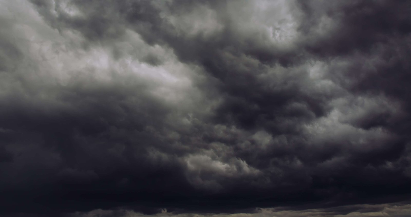 dark clouds storm thunderstorm cloud sky 2k 4k