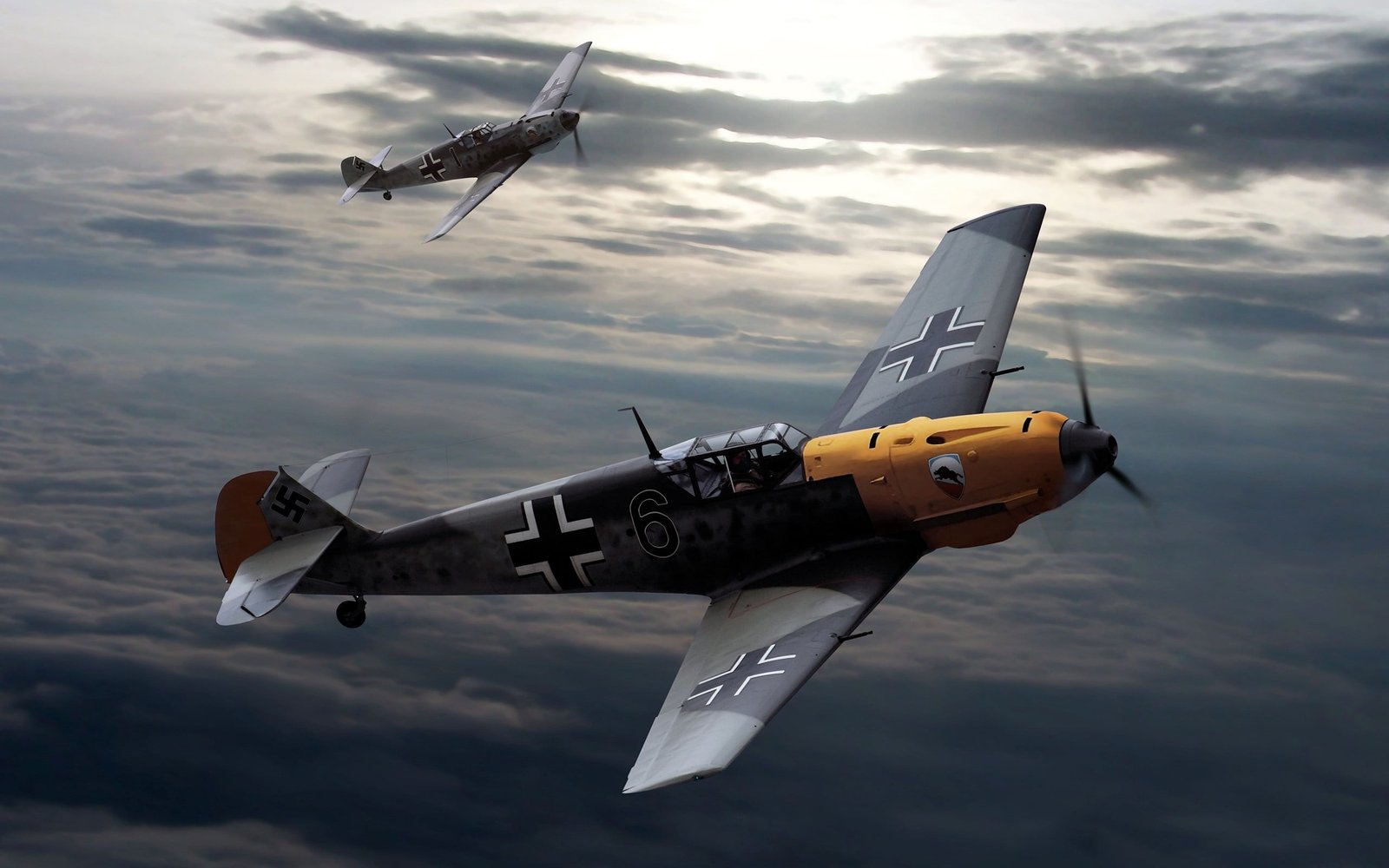brown and gray monoplane Messerschmitt Bf 2k