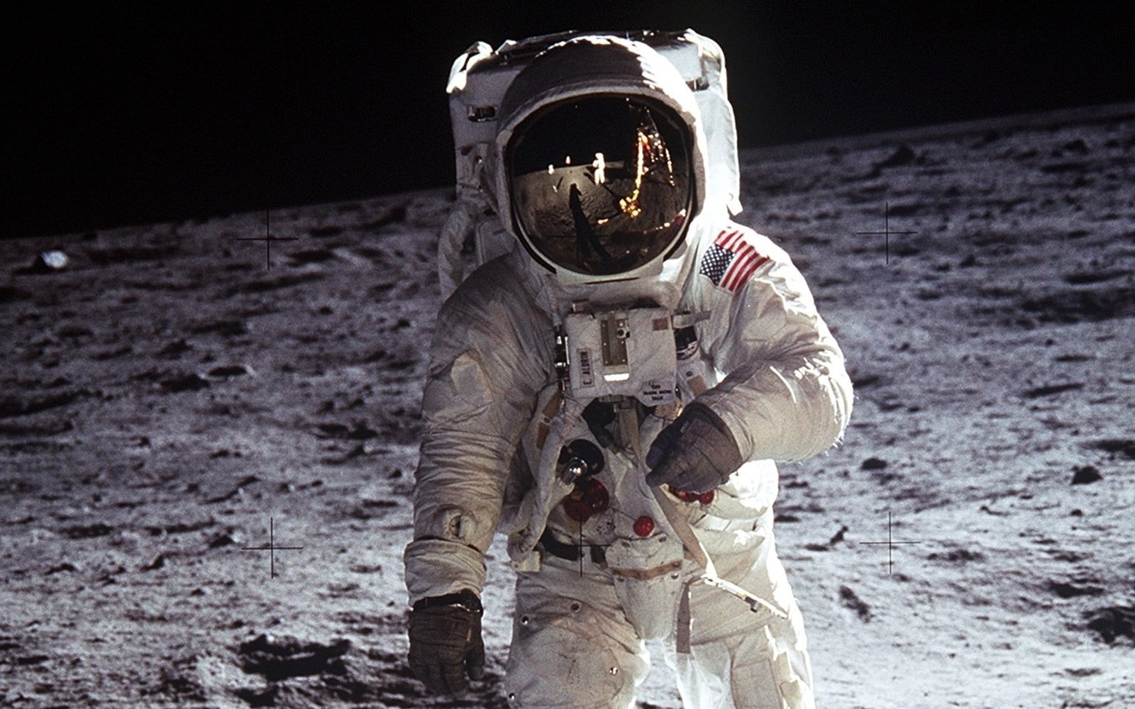 astronaut landscape photograph Moon Apollo 11 Buzz aldrin 2k