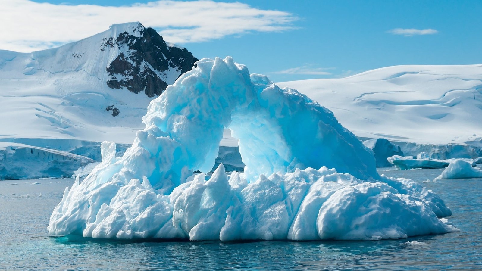 iceberg nature landscape winter snow mountains snowy peak 2k