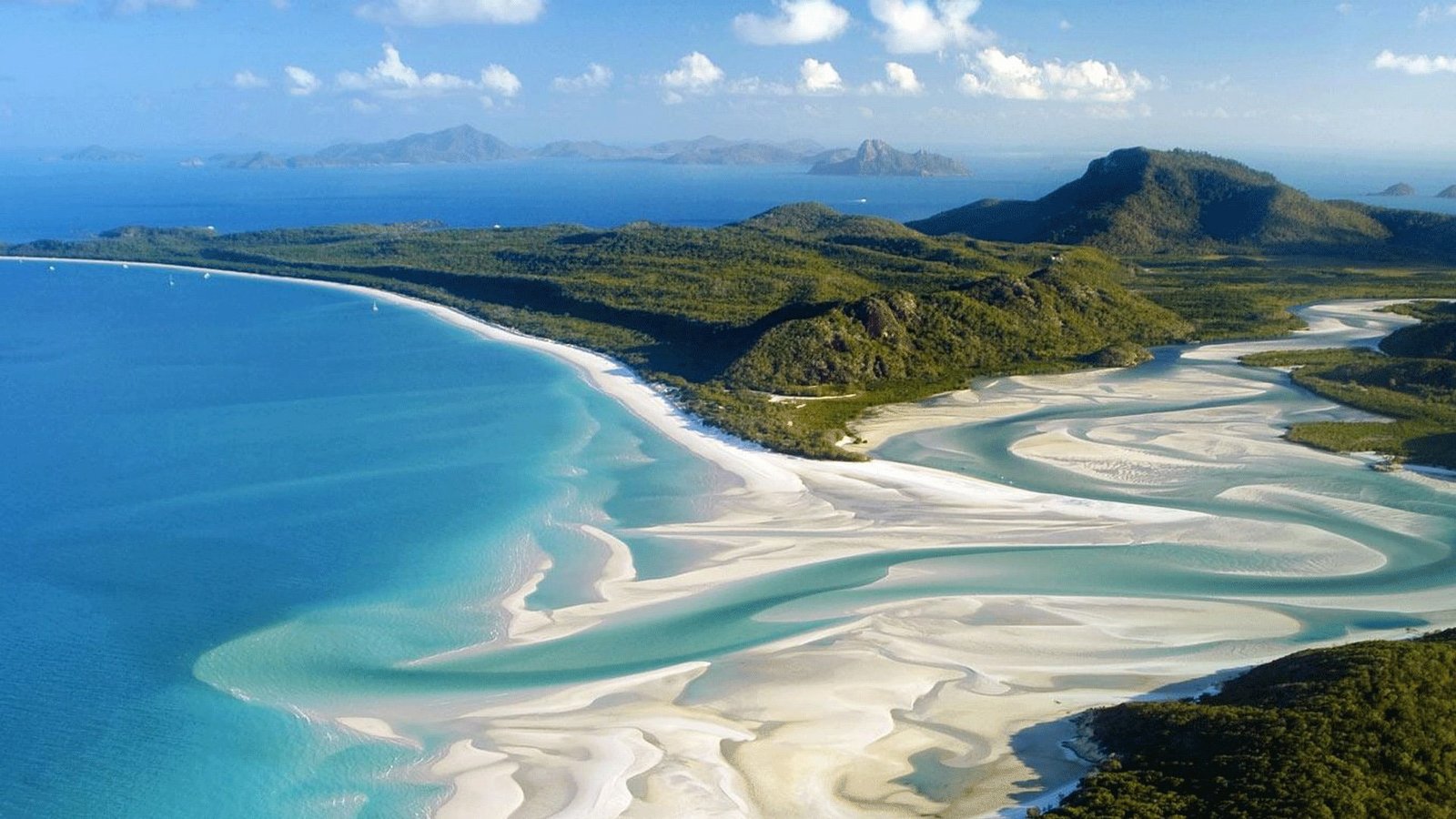 Whitsunday Islands Australia HD Desktop Wallpaper sea and mountain under blue sky during daytime nature photography 2k