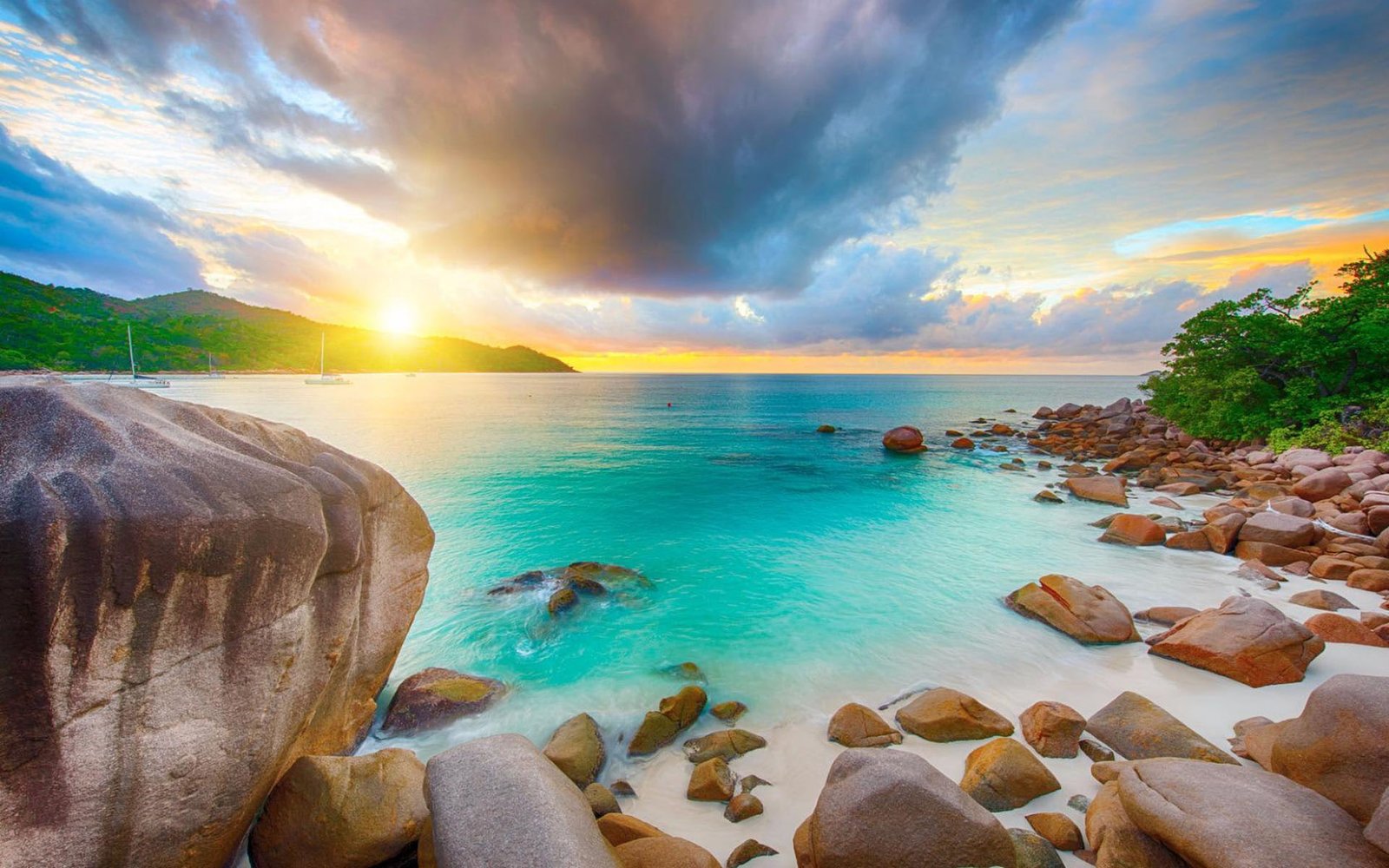 Anse Lazio Beach On The Island Of Praslin Seychelles Northeastern Part Madagascar In Middle Indian Ocean 2k