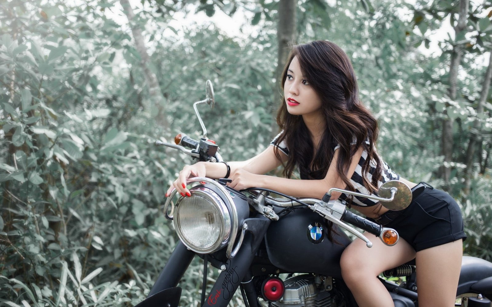 black BMW standard motorcycle women hair brunette Asian 2k