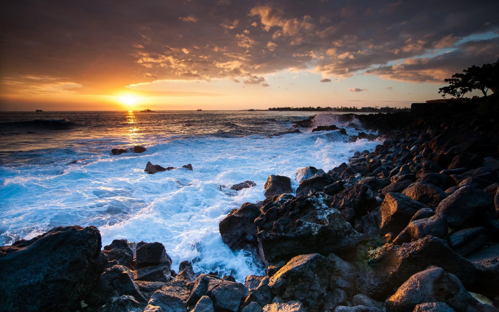 Landscapes Shore Coast Ocean Sky Sunset Waves High Quality beaches 2k