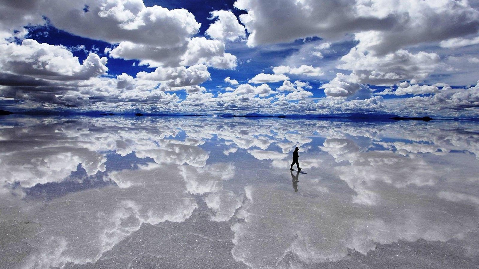 Salar de Uyuni Bolivia white clouds nature 2k