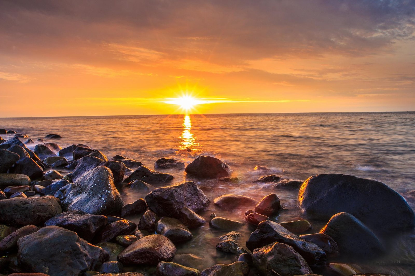 Sunrises Sunsets Stones Scenery Sea Sun Nature wide Mobile sunrise sunset 2k