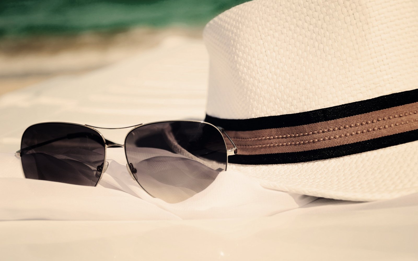 Sun glasses silver framed aviator sunglasses summer beach 2k