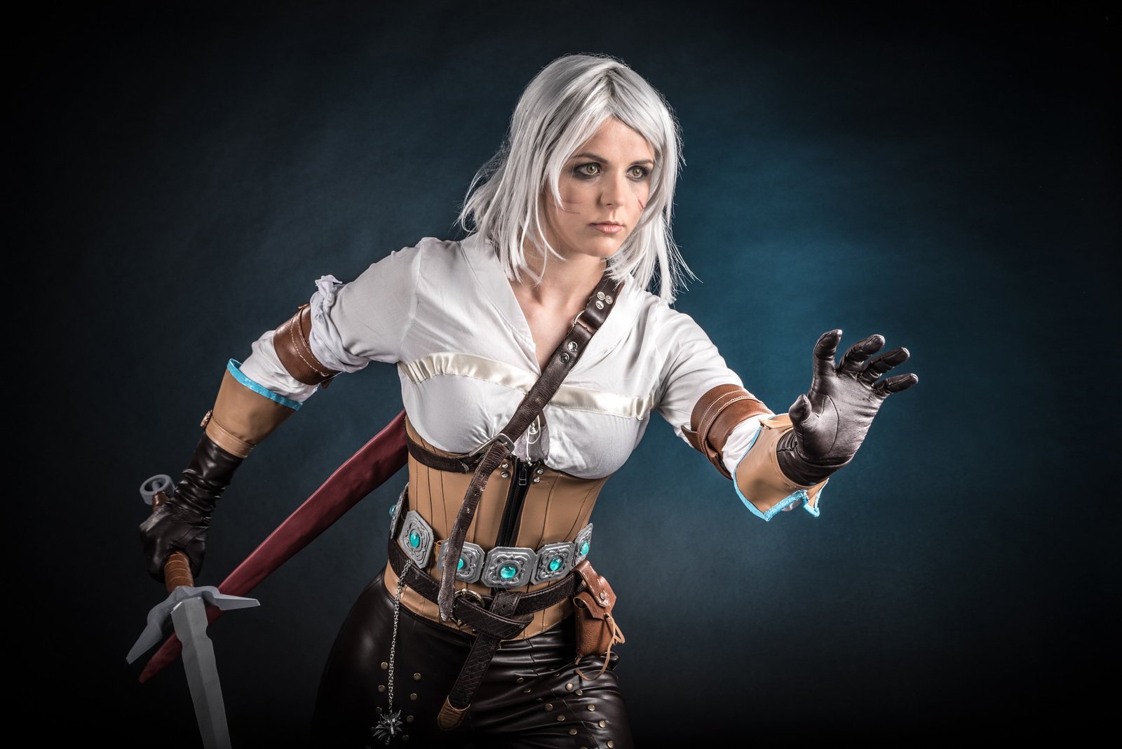 girl sword blood game The Witcher woman ken wolf blade 2k