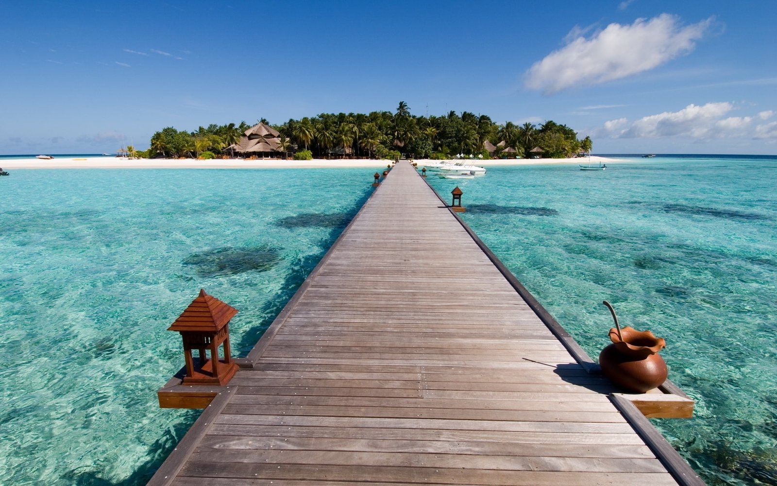 Long bridge leading to another island beach 2k