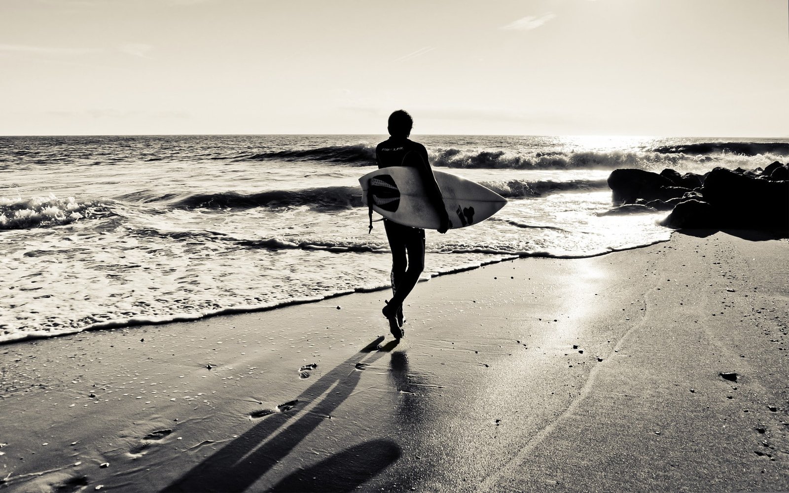 BW Surf Surfer Beach Ocean Surfboard HD white surfboard nature 2k