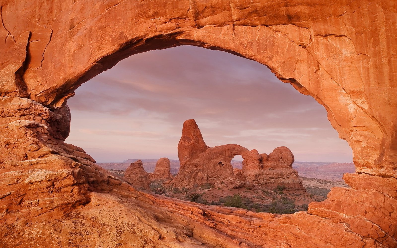 Delicate Arch National Park Utah nature landscape desert 2k