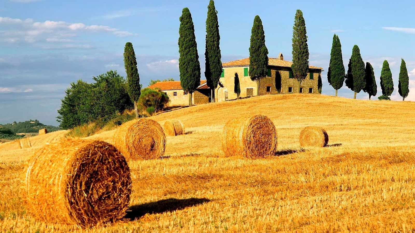 nature hay fodder tuscany feed landscape field rural 2k