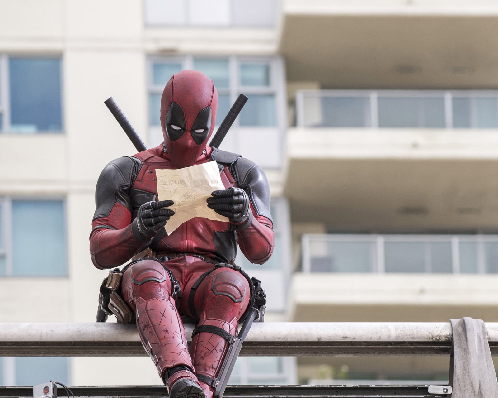 Deadpool City Action Ryan Reynolds Red Assassin Black with 2k