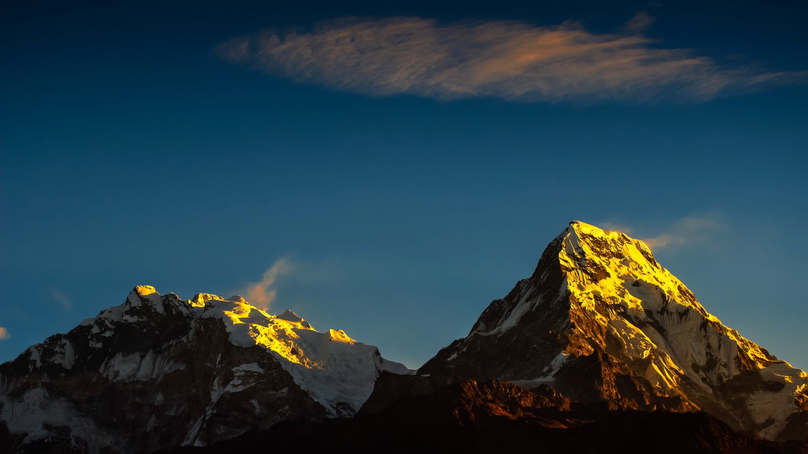 annapurna himalayas mountain nepal hiking sky travel 2k 4k 5k