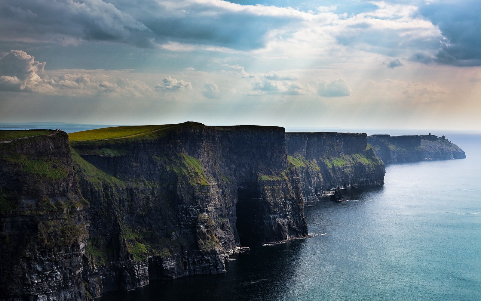 green mountain nature landscape cliff Ireland Cliffs of Moher ireland 2k