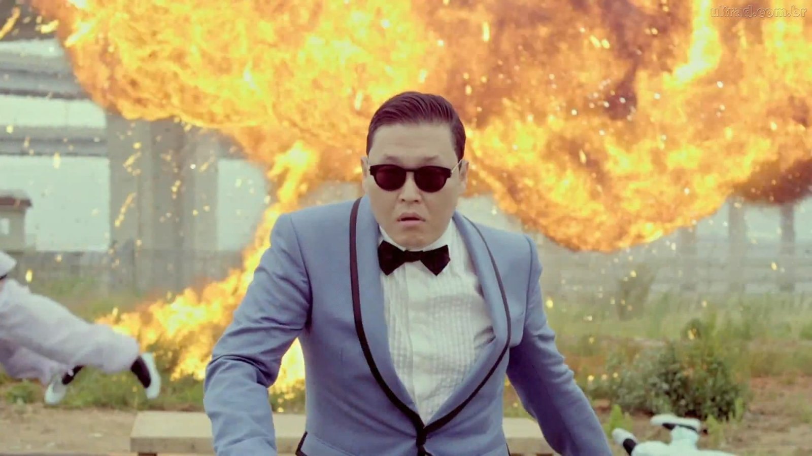 dance dancer fire gangnam korean pop psy rapper singer 2k