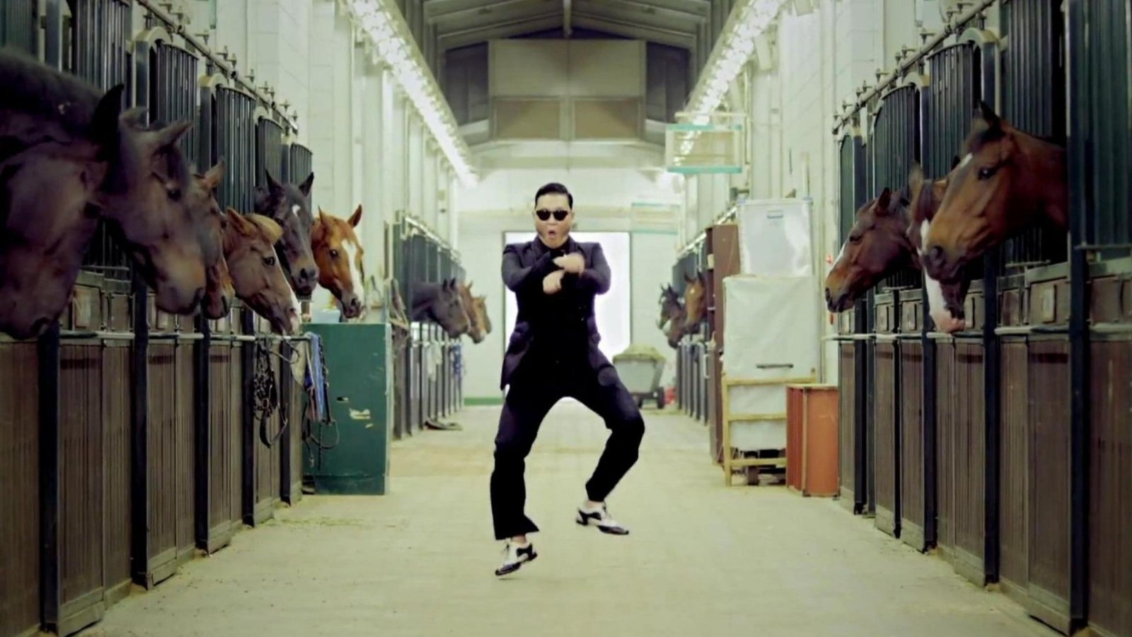 dance dancer gangnam korean kpop psy rapper singer songwriter 2k