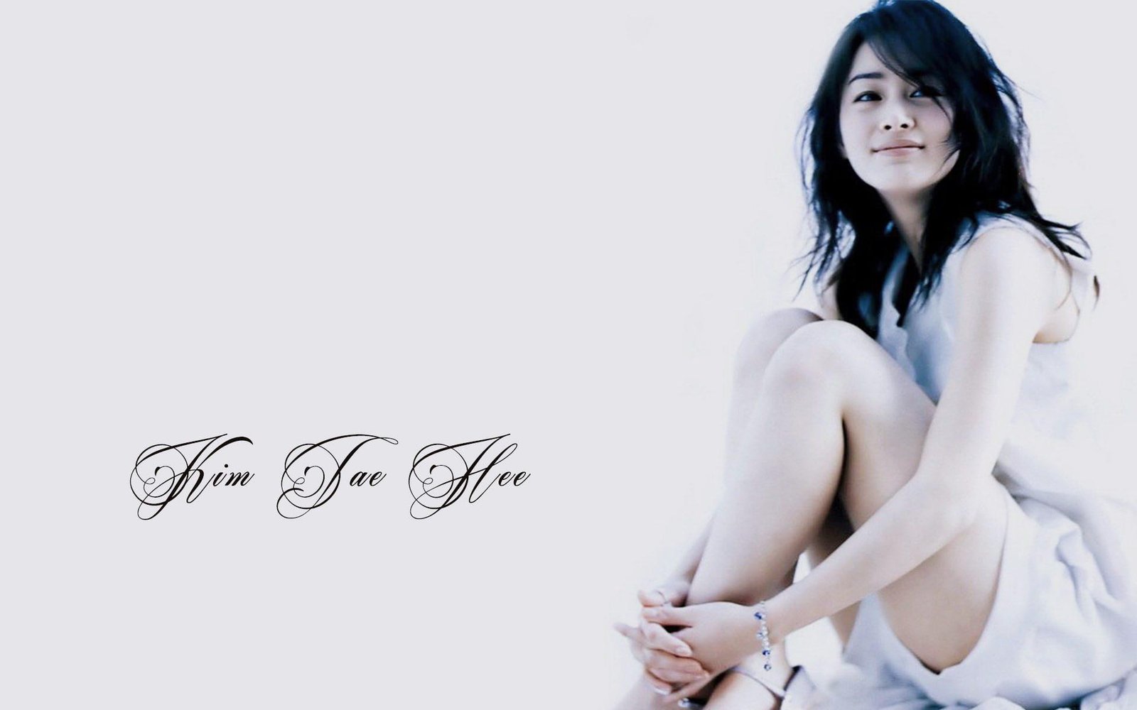 Kim Tae Hee Free women s white sleeveless tops kim tae hee 2k