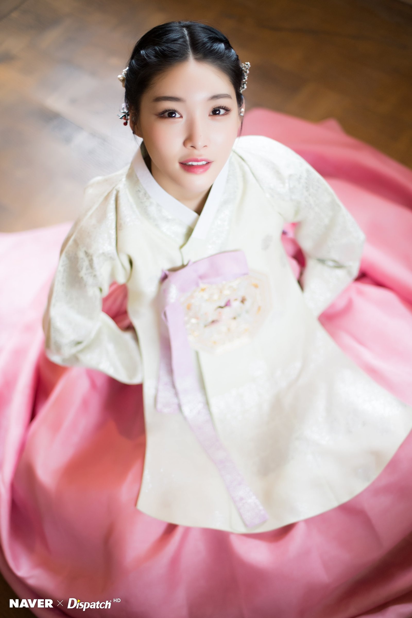 Chungha Asian K pop women Korean black hair traditional clothing 2k